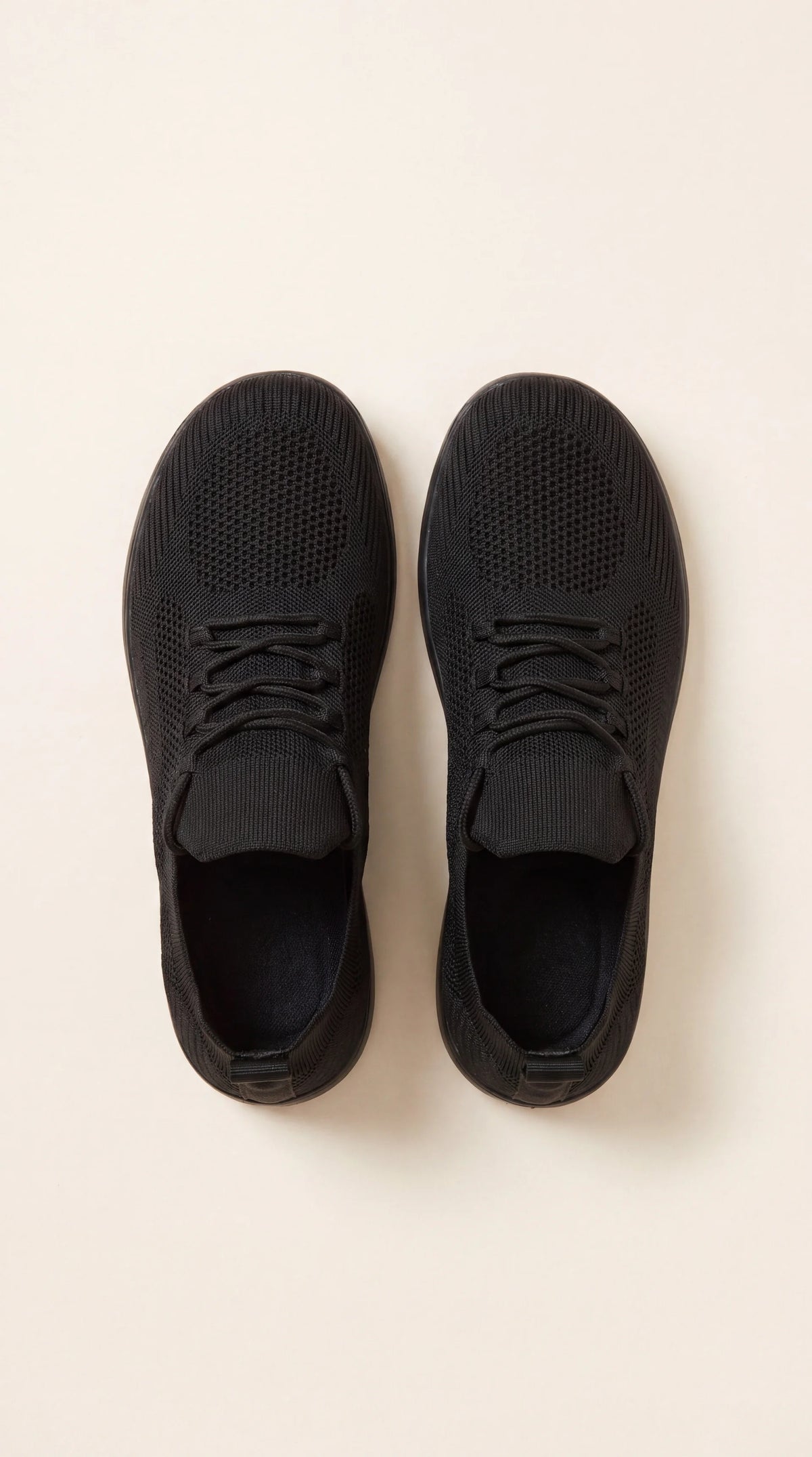 SF Move Black/Black - Lightweight Barefoot Walking Shoe